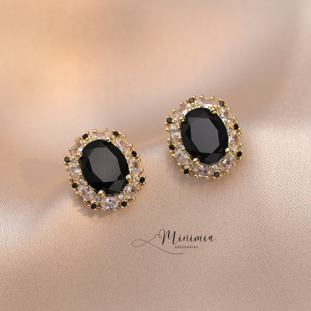 CELIRA - Black & Gold theme