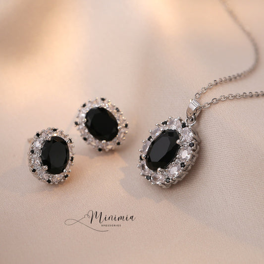 CELIRA- Black & Silver theme