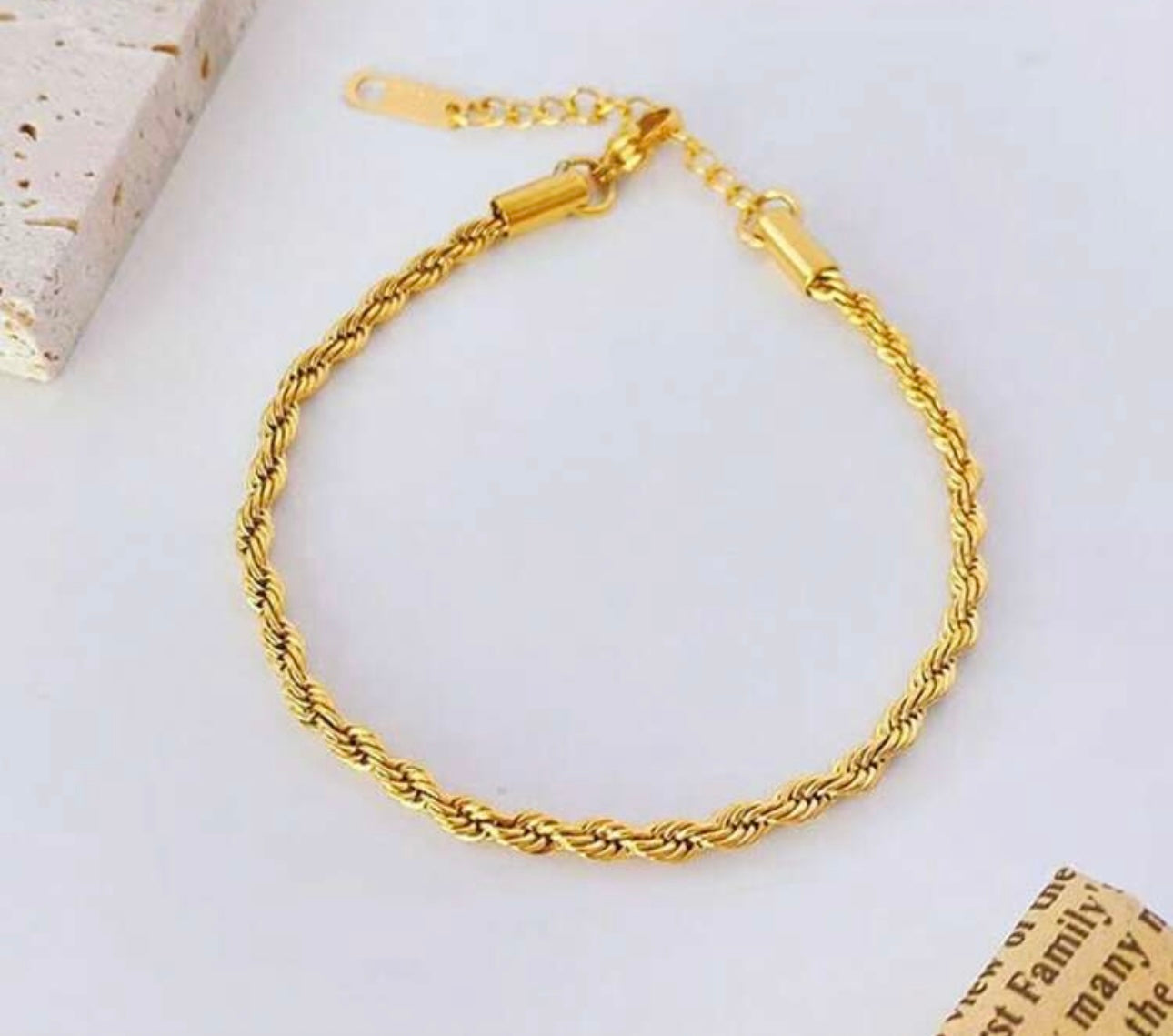 TWIRL BRACELET