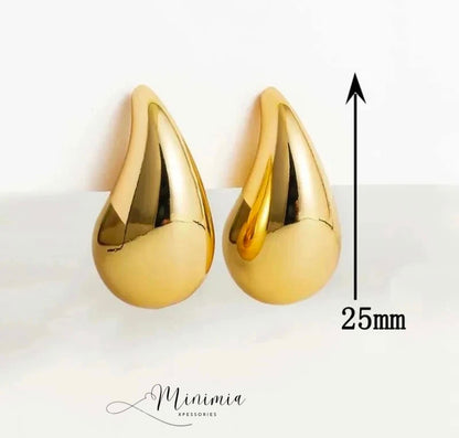 LUNA STUDS